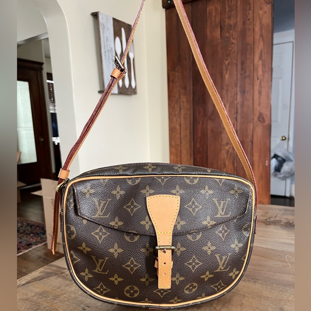 Louis Vuitton Brown Crossbody Bag with Monogram Canvas